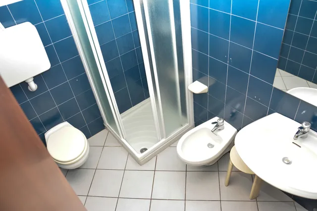شقة بسرير كوين بإطلالة على البحيرة بغرفة نوم واحدة مع أريكة، Stella Sport Apartments 1/1