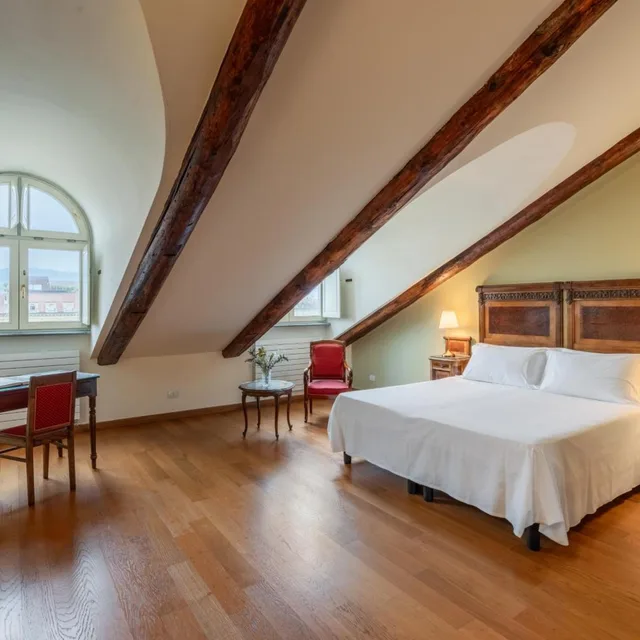 غرفة كومفورت رباعية، Hotel Roma E Rocca Cavour 1/5