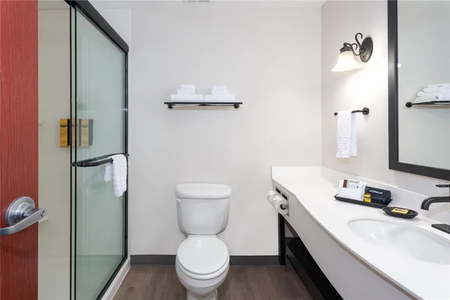 غرفة بسريرين كوين، Best Western Plus Frontier Inn 6/6