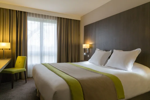 غرفة قياسية بسرير مزدوج أو سريرين منفصلين، Relais Du Silence Domaine La Charpiniere 1/1