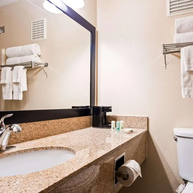 غرفة قياسية، Quality Inn Tomah 1/1