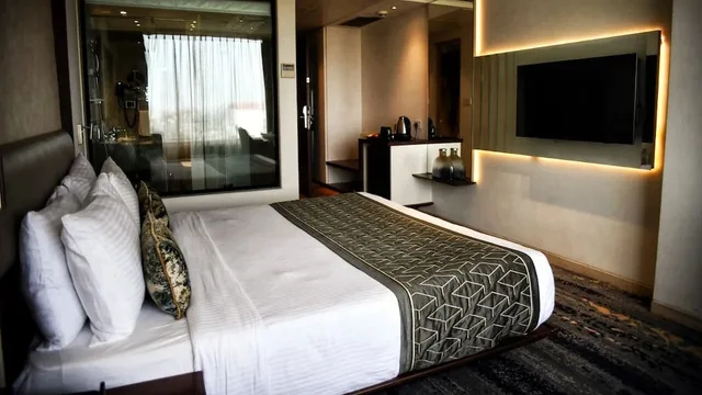 غرفة بريميوم بسرير كوين، Sayaji Hotel Vadodara 4/9