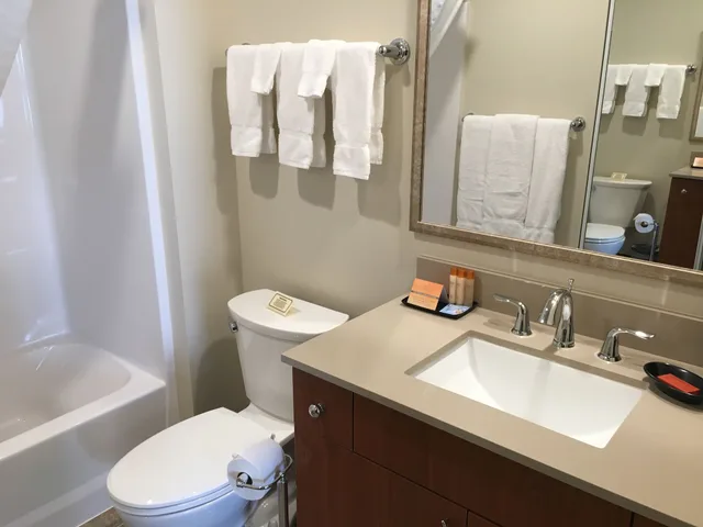 استوديو بسرير كوين بمطبخ، Aspen Suites Hotel Juneau 3/4