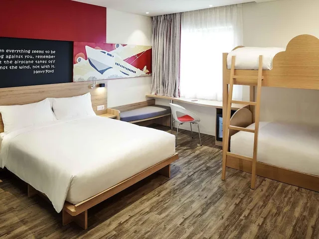 غرفة عائلية بسرير بطابقين وسرير كوين، Ibis Saigon Airport 4/9