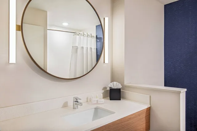 غرفة بسريرين كوين لذوي الإعاقة، Fairfield Inn & Suites By Marriott Mcpherson 2/3