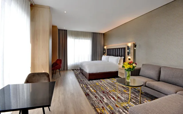 شقة بشرفة، Sandton Hotel 6/10