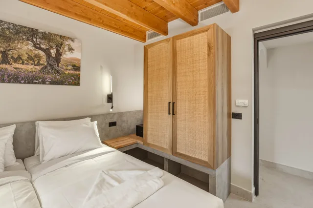 2 Bedrooms, Suite, Two Story, Outdoor Jetted Tub، VOLTA Seaside hotel - Adult-only 1/10