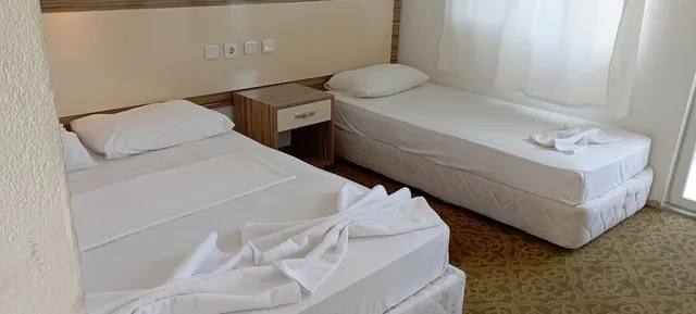 غرفة عائلية ثلاثية بسرير مزدوج وسرير فردي بإطلالة على المسبح، Unal Boutique Hotel 4/10