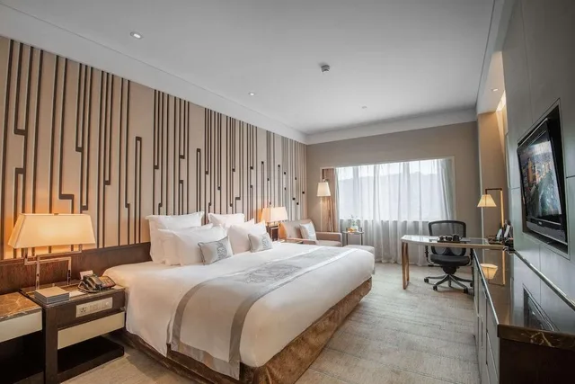 غرفة بانورامية بسرير مزدوج بإطلالة على الجبل، Grand Pacific Hotel Ningbo 1/1