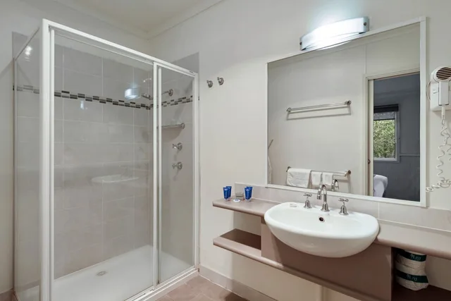 كابينة سوبيريور بغرفتي نوم، Discovery Parks Dubbo 2/4