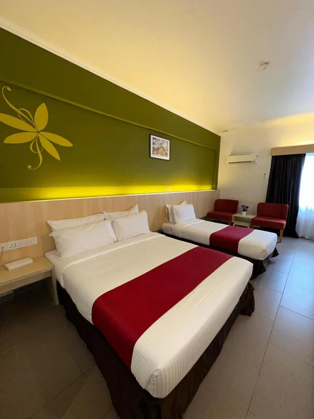 غرفة عائلية بسرير كوين وسرير فردي، Hotel Seri Malaysia Pulau Pinang 2/3