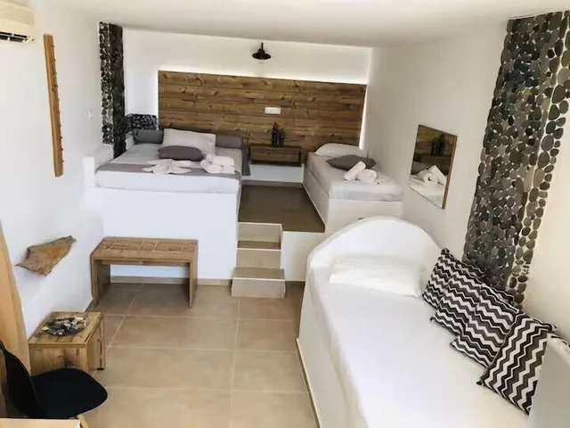 Standard, Quadruple, Double and Twin Beds, Pension Livadaros 9/10