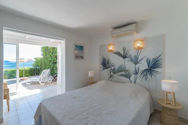 Suite, Double Bed, Jetted Tub, Cap Riviera 2/6