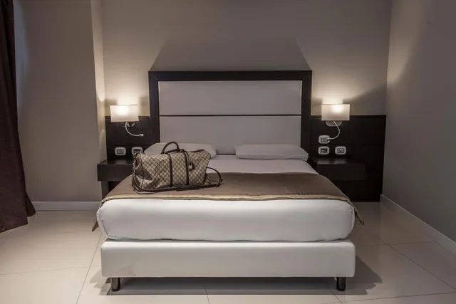 غرفة بزنس مفردة بسرير مزدوج، Marconi Hotel 1/2