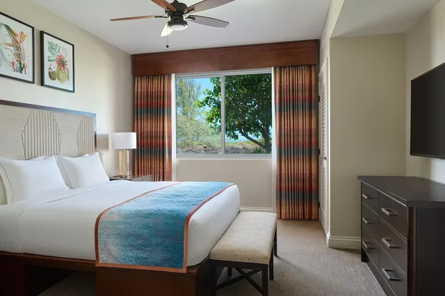 2 Bedrooms, Deluxe, Suite, 2 Double Beds, King Bed, Resort View, Sofa، Hilton Grand Vacations Club Kings’ Land Waikoloa 10/14