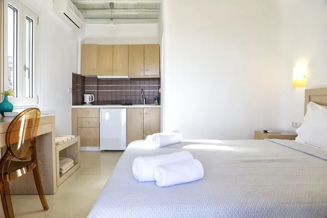 استوديو بسريرين منفصلين بإطلالة على البحر، NIRIIDES LUXURY HOMES 3/5