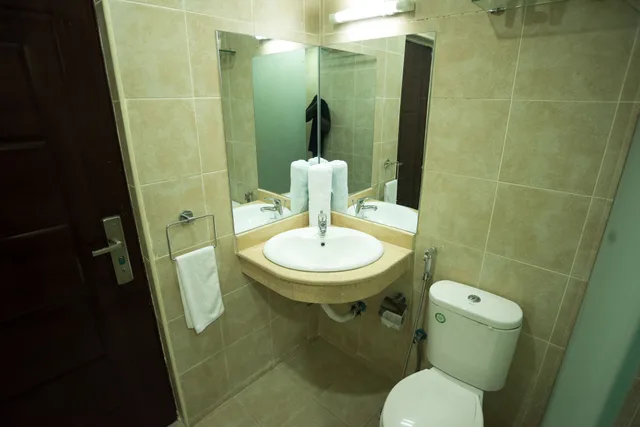 شقة عائلية بسريرين كوين بإطلالة على المدينة بـ3 غرف نوم، Euro Hotel And Apartments 1/2