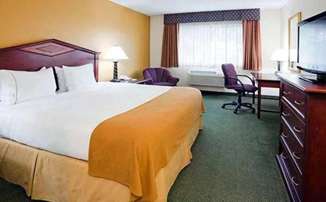 جناح بسرير كينج، Blue Way Inn Eagan Extended Stay 1/4