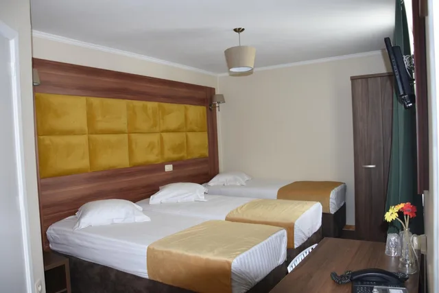 Comfort, Triple, Sun Hotel 4/10