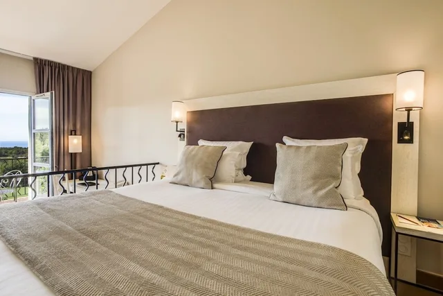 Deluxe, Twin Beds, Le Fregate Provence 5/7