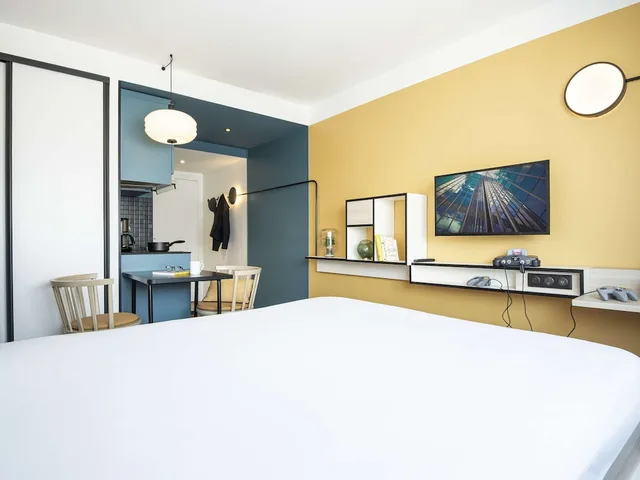 Family, Studio, Murphy Bed, Queen Bed, Sofa, Aparthotel Adagio access Hamburg 3/10