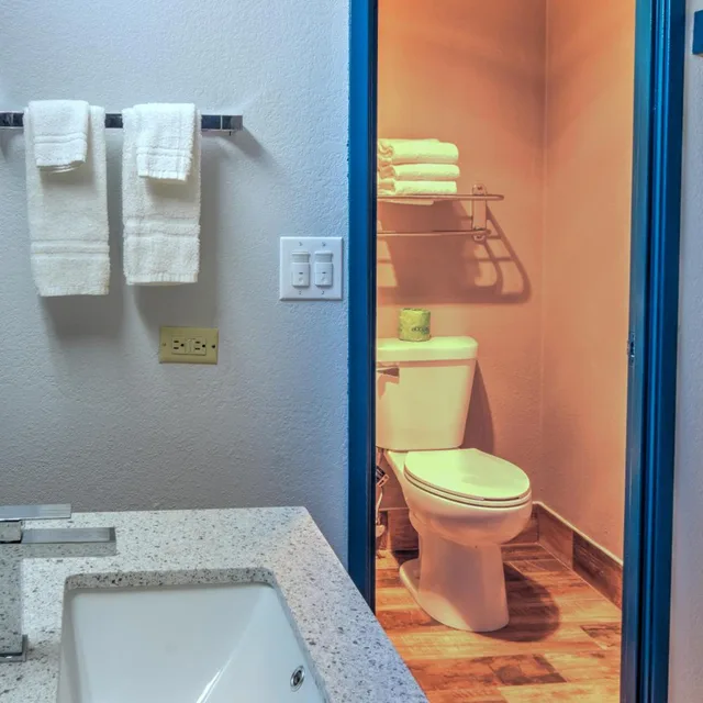 غرفة بسريرين كوين للمدخنين، Motel6 Libertyville, IL 10/10