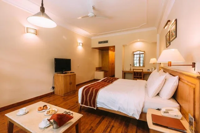 Super, Deluxe, Double Bed, Small Balcony, Bathtub، Willow Banks 4/9