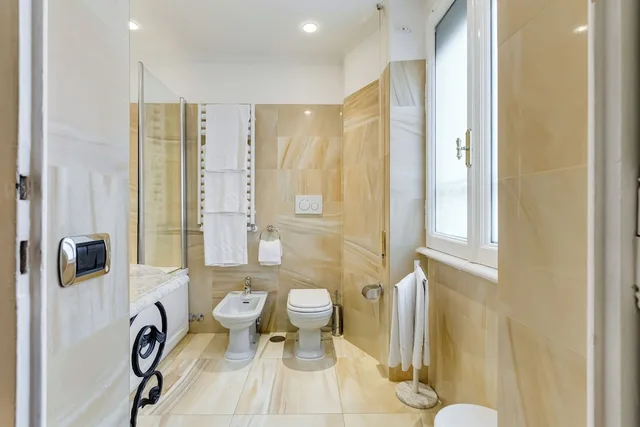 جناح جونيور بثلاثة أسرّة، Hotel Cellini 5/8