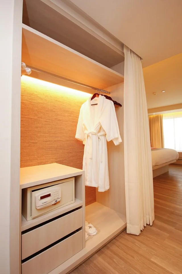 غرفة بسريرين منفصلين بإطلالة على المسبح، Pullman Pattaya Hotel G 4/6