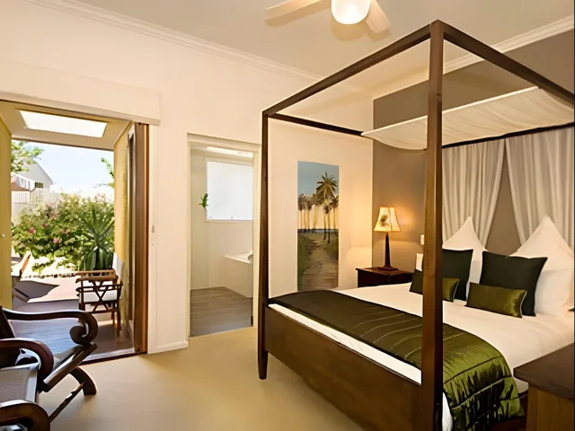 Spa, Suite, Queen Bed, PLANTATION HOUSE 1/1