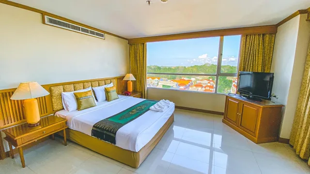 جناح جونيور، K Park Grand Hotel 2/7