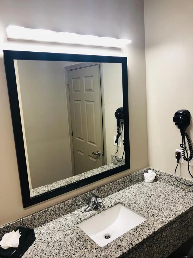 غرفة كلاسيكية ثلاثية، Catoosa Inn and Suites 4/8