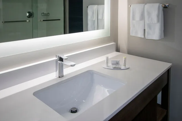 غرفة بسرير كينج، Fairfield Inn & Suites by Marriott Houston Katy 16/18