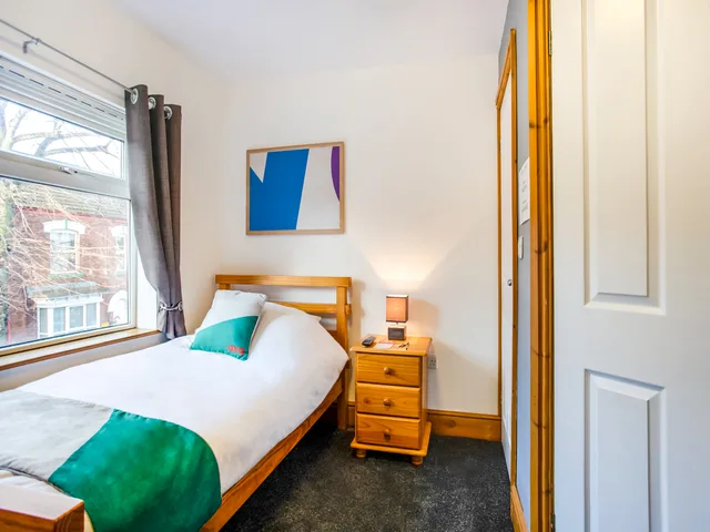 غرفة قياسية مفردة، OYO Hotel Clamart 7/10