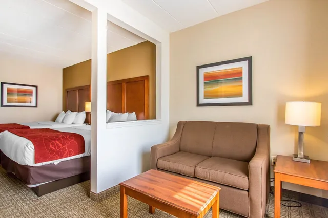 جناح بسريرين كوين، Comfort Suites Richmond, KY 8/10