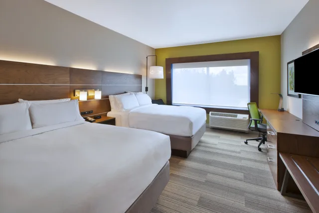 غرفة بسريرين كوين، Holiday Inn Express And Suites South Hill 1/6