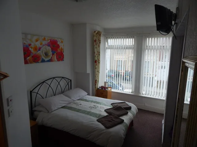 غرفة عائلية بسرير مزدوج وسرير فردي وسرير بطابقين، Llanryan Guest House 1/2