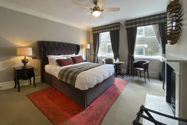 غرفة ديلوكس بسرير كينج، The Clerk &amp; Well Pub &amp; Rooms 1/7