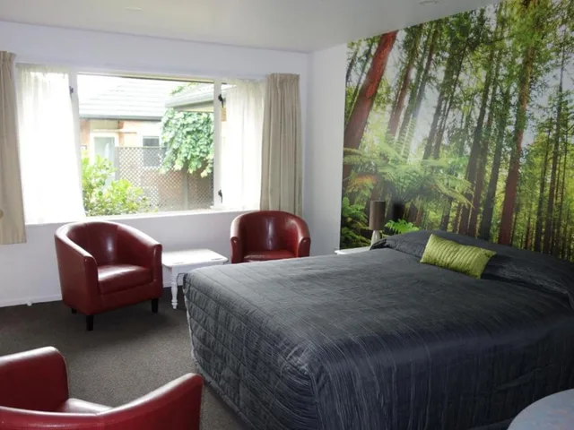 غرفة بسريرين كوين بغرفة نوم واحدة، Chardonnay Motor Lodge 1/3