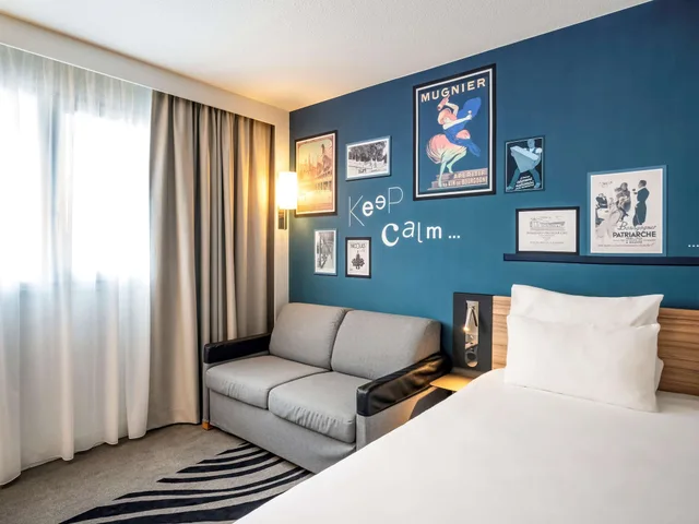 غرفة كلاسيكية بسرير مزدوج مع أريكة، NOVOTEL BEAUNE 8/10