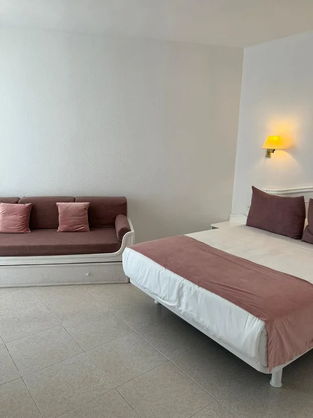 Classic, Double Bed, Lateral Side Sea View, Balcony، Hotel Aromar 1/6