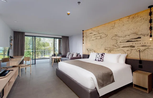 Deluxe, King Bed, Pool Side, Sofa، La Vela Khao Lak 1/2