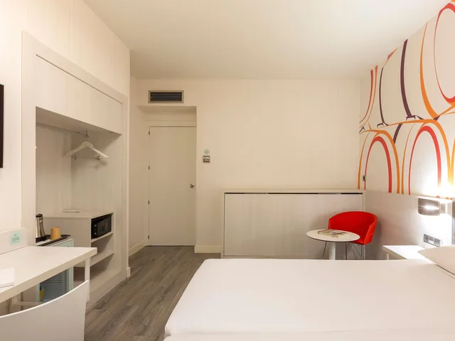 غرفة قياسية بسرير مزدوج أو سريرين منفصلين، Ibis Styles Madrid Prado 3/6