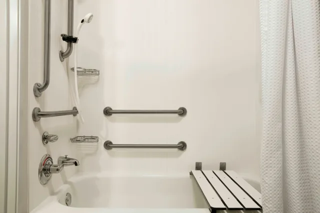 غرفة بسريرين كوين، Courtyard Springfield 4/4