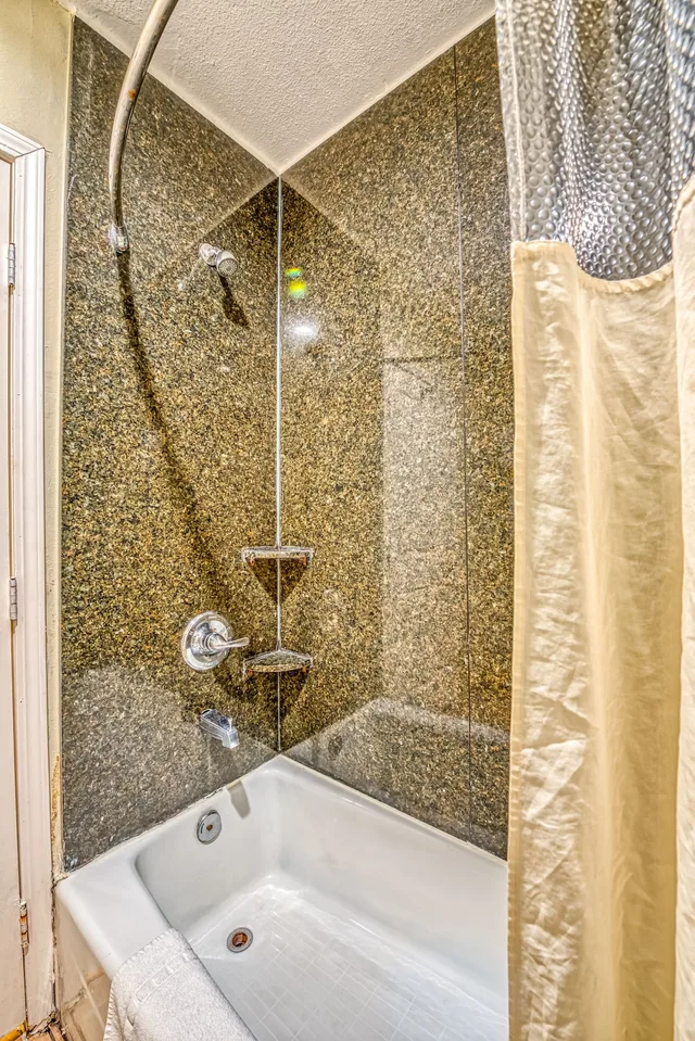 غرفة قياسية بسريرين كوين، Hollywood City Inn 5/6