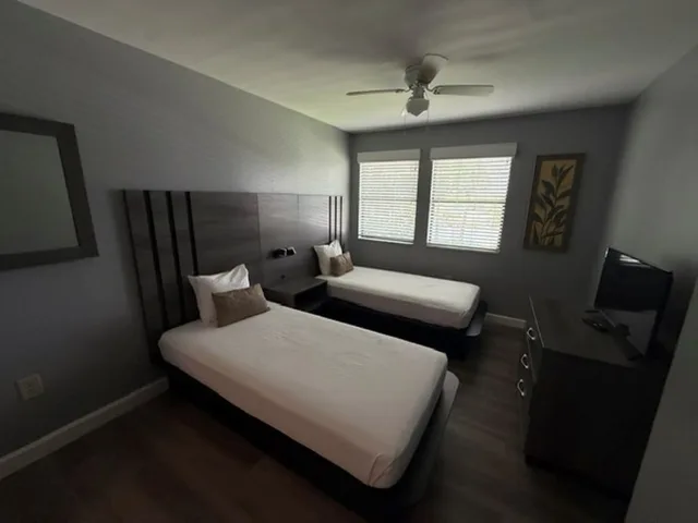 شقة سكنية ديلوكس بسريرين كوين وسريرين منفصلين مع أريكة، Villas At Fortune Place 1/10