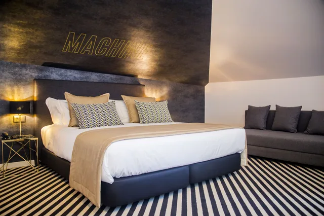 غرفة قياسية ثلاثية بسرير كينج وسرير فردي، Thomar Boutique Hotel 1/3