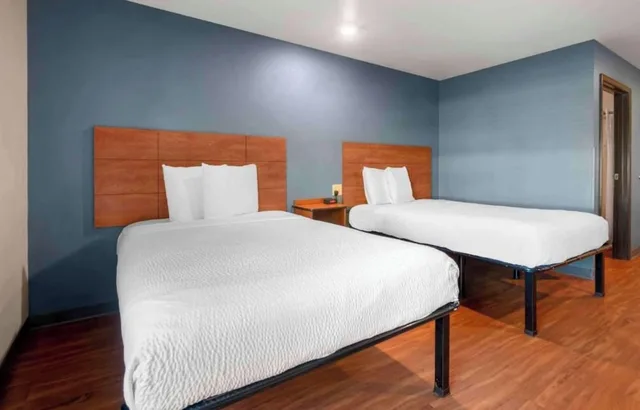 2 Full Beds - Smoking, Kitchen، Studio 6 Extended Stay Birmingham Pelham AL 2/5