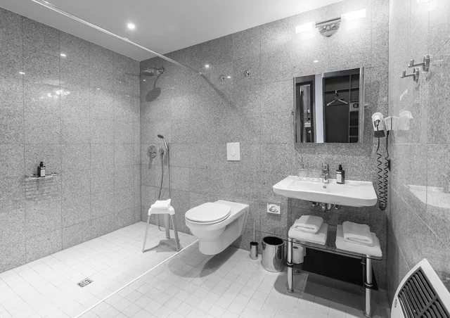 غرفة بزنس ثلاثية بسرير كينج وسرير فردي، TITANIC Comfort Kurfurstendamm 4/4