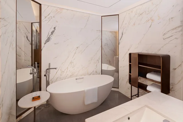 غرفة قياسية بسرير كينج، Crowne Plaza Qingdao Jinshui 3/3
